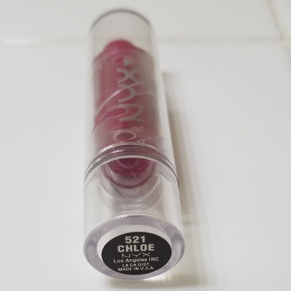 NYX Cosmetics Lipstick Chloe 521 Dark Pink - Picture 2 of 3